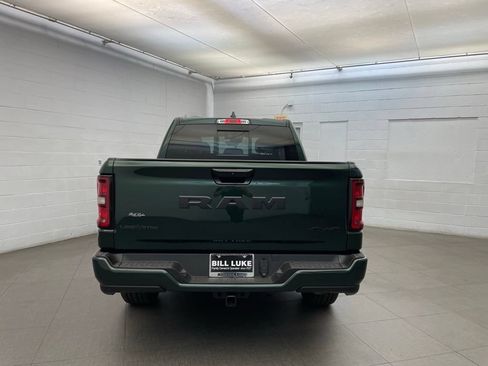 New 2026 RAM 1500 4x4 Crew Cab image 4