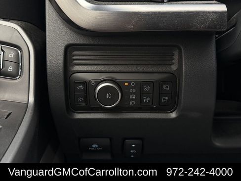 Used 2025 Ford F250 Lariat w/ Lariat Ultimate Package AWD/4WD image 29