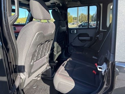 Used 2020 Jeep Wrangler Unlimited Rubicon image 16