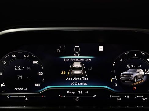 Used 2022 Chevrolet Tahoe Z71 w/ Luxury Package image 16