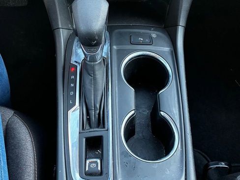 Used 2024 Chevrolet Equinox LT image 23