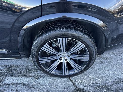 Certified 2024 Volvo XC90 T8 Plus w/ Protection Package image 11