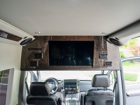 Used 2017 Mercedes-Benz Sprinter 3500 image 51