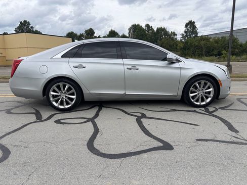 Used 2013 Cadillac XTS Luxury w/ Driver Awareness Package FWD image 4