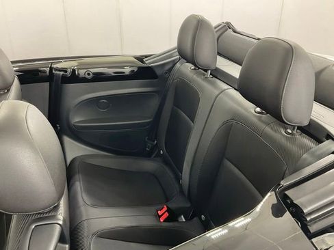 Used 2013 Volkswagen Beetle 2.0T FWD image 28