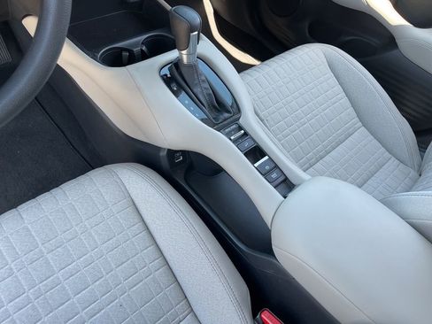 Certified 2023 Honda HR-V LX image 19