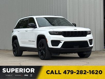 Used 2023 Jeep Grand Cherokee Altitude