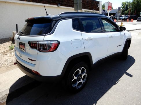 Used 2022 Jeep Compass Trailhawk image 5