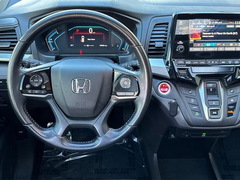 Certified 2019 Honda Odyssey Touring image 17