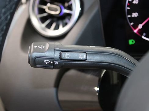 Used 2025 Mercedes-Benz GLA 250 GLA 250 image 36