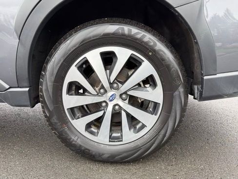 Used 2025 Subaru Outback Premium AWD/4WD image 29