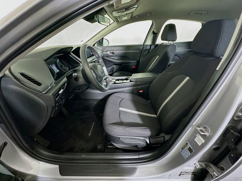 Used 2023 Hyundai Sonata SE image 13