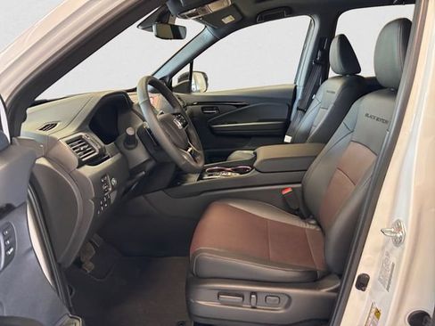 New 2026 Honda Ridgeline Black Edition image 10