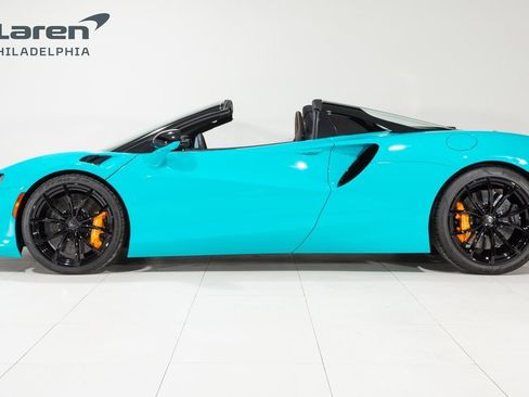 New 2025 McLaren Artura Spider image 10
