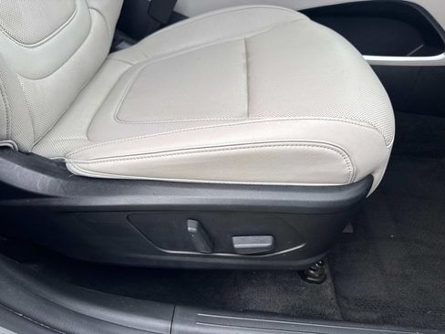 Used 2022 Hyundai Tucson Limited FWD image 17