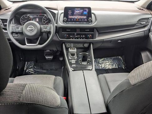 Certified 2023 Nissan Rogue SV FWD image 16