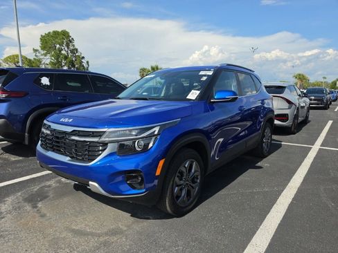 Certified 2024 Kia Seltos S AWD/4WD image 3