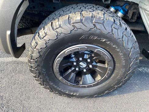 Used 2017 Ford F150 Raptor w/ Equipment Group 802A Luxury image 32