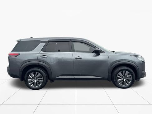 Used 2024 Nissan Pathfinder S AWD/4WD image 7