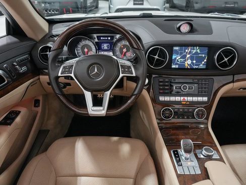 Used 2013 Mercedes-Benz SL 550 image 20