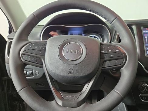 Used 2022 Jeep Cherokee Trailhawk w/ Comfort/Convenience Group image 21