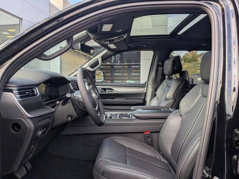 New 2026 Jeep Grand Wagoneer Limited image 11