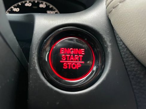 Certified 2026 Honda HR-V LX image 21