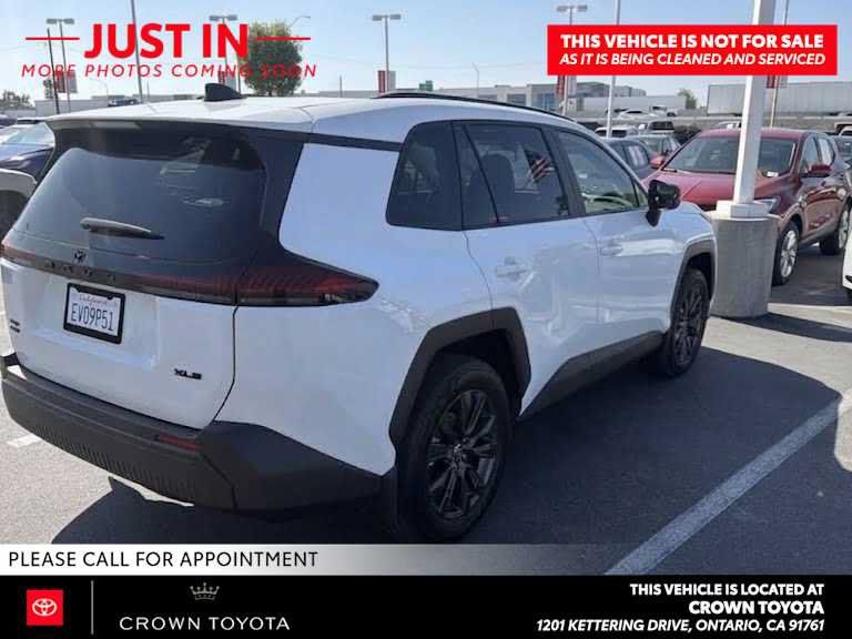 Used 2026 Toyota RAV4 XLE Premium AWD/4WD image 4