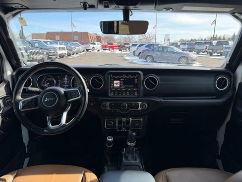Used 2021 Jeep Wrangler Unlimited Sahara AWD/4WD image 36