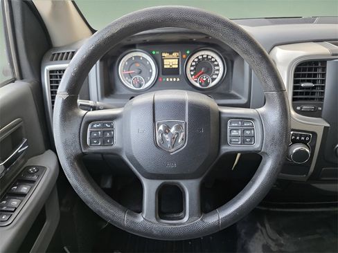 Used 2015 RAM 1500 Classic SLT image 23