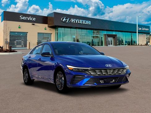 New 2026 Hyundai Elantra SEL Sport image 11