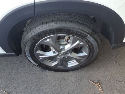 Used 2026 Honda HR-V LX image 6