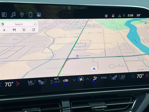 New 2025 Chevrolet Equinox EV RS image 16