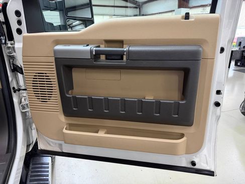 Used 2016 Ford F350 Lariat w/ Lariat Ultimate Package AWD/4WD image 16