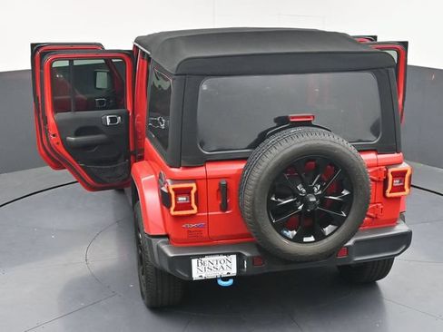 Used 2023 Jeep Wrangler Unlimited Sahara w/ Cold Weather Group AWD/4WD image 46