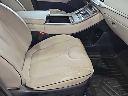 Used 2022 Hyundai Palisade Limited image 13