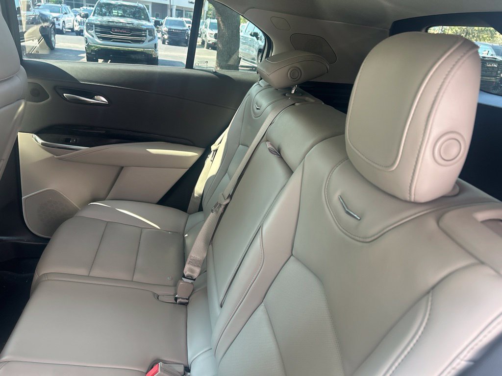 Used 2020 Cadillac XT4 Premium Luxury FWD image 11