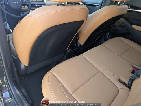 Used 2024 Kia Seltos EX AWD/4WD image 27