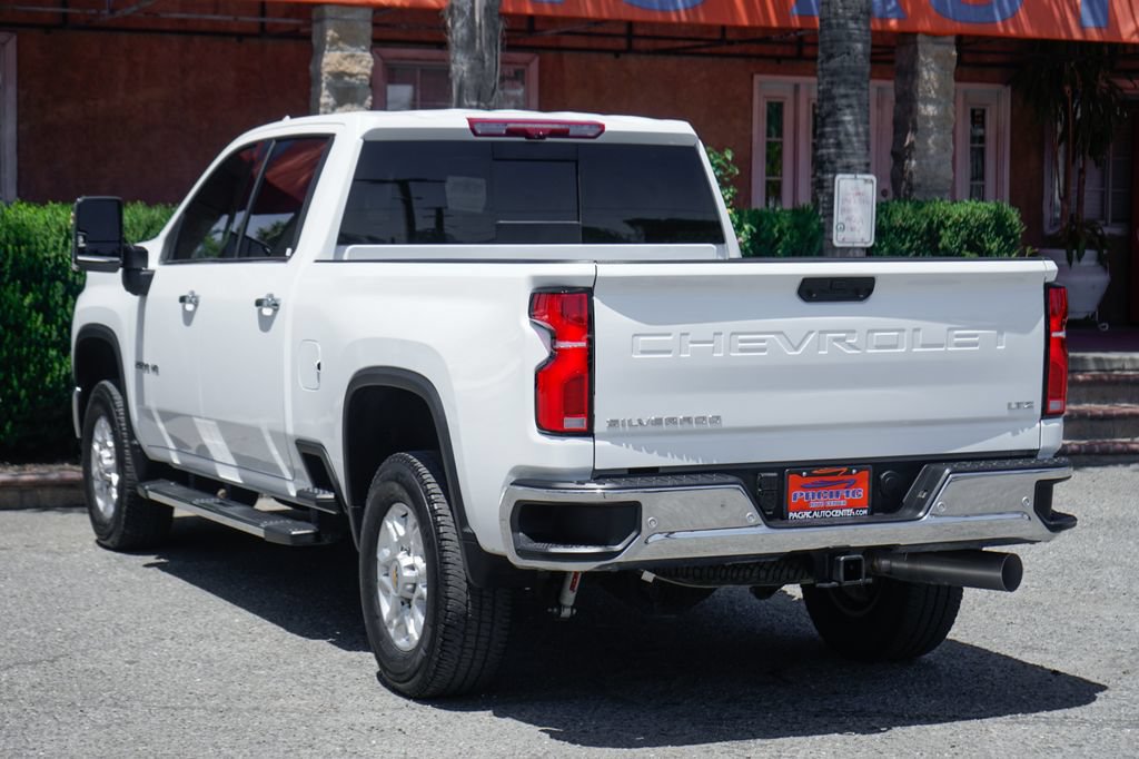 Used 2025 Chevrolet Silverado 2500 LTZ w/ LTZ Premium Package AWD/4WD image 6