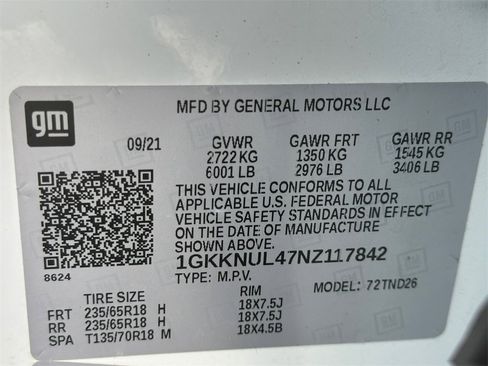 Used 2022 GMC Acadia SLT w/ LPO, Floor Liner Package image 28