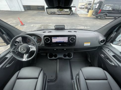 New 2026 Mercedes-Benz Sprinter 2500 image 8