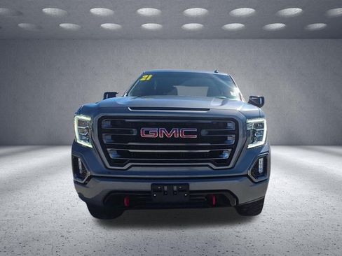 Used 2021 GMC Sierra 1500 AT4 w/ AT4 Preferred Package AWD/4WD image 2