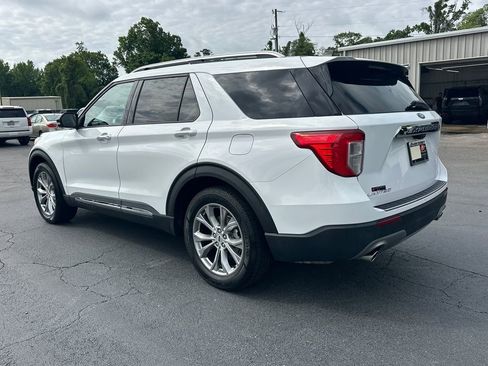 Used 2021 Ford Explorer Limited w/ Equipment Group 301A RWD image 8