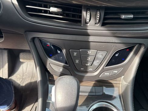 Used 2020 Buick Envision Essence w/ Experience Buick Package image 17