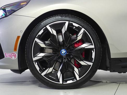 Used 2024 BMW i5 M60 w/ Executive Package AWD/4WD image 5