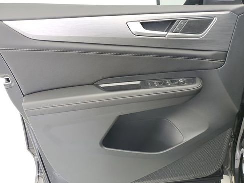 Used 2026 Volkswagen Atlas Cross Sport SE image 19