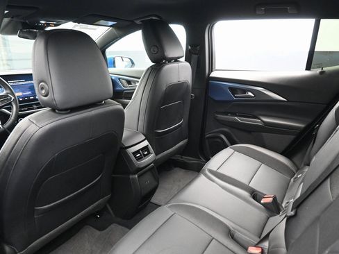 Used 2024 Chevrolet Equinox EV LT image 27