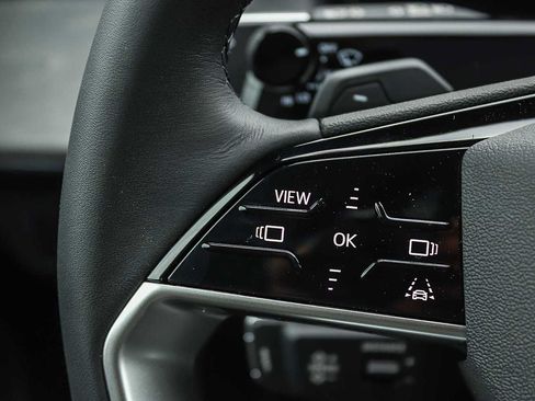 New 2026 Audi Q3 quattro 2.0T AWD/4WD image 18