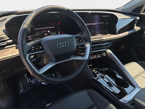 Used 2025 Audi Q5 Premium w/ Convenience Package AWD/4WD image 19