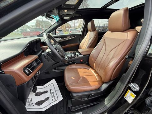 Used 2023 Lincoln Nautilus Reserve w/ Equipment Group 202A image 16